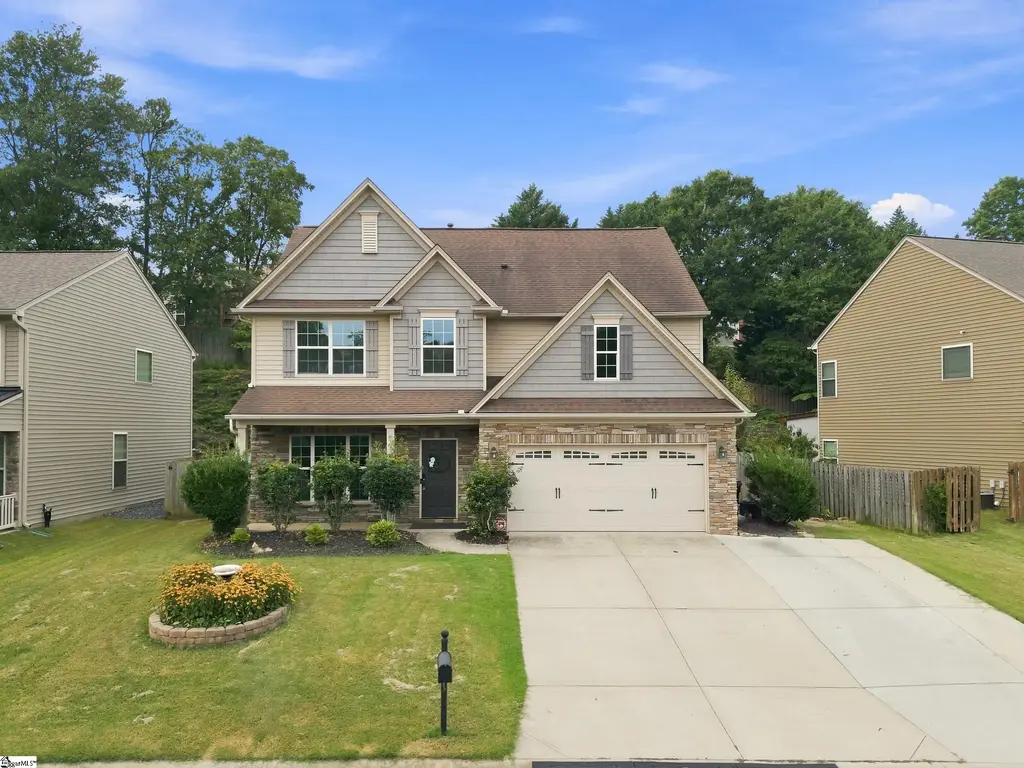186 Chandler Crest Court, Greer