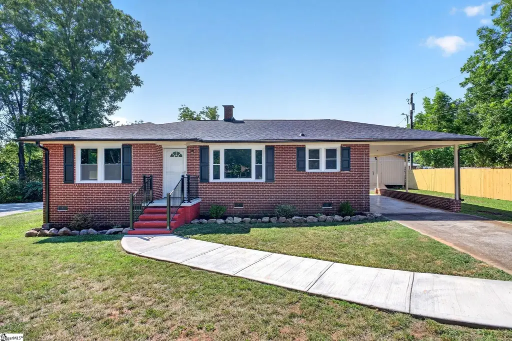616 Carey Street, Anderson