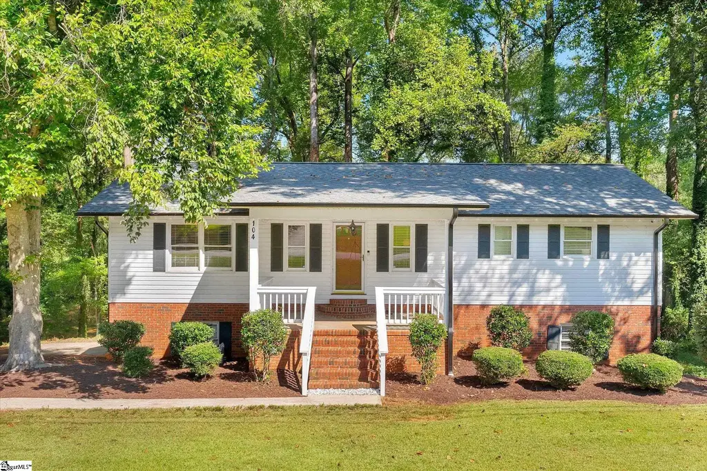 104 Ridgewood Street, Easley