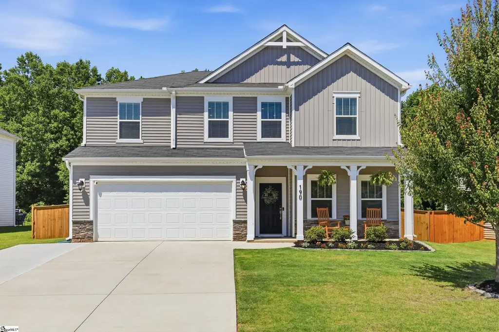 190 Walking Stick Way, Pelzer