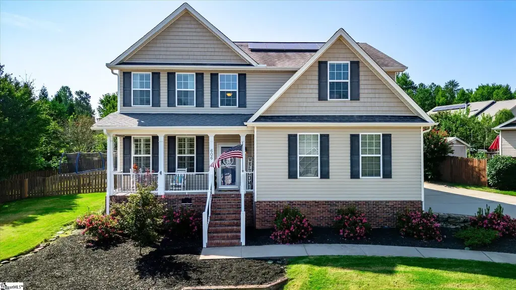 606 Summitbluff Drive, Greenville