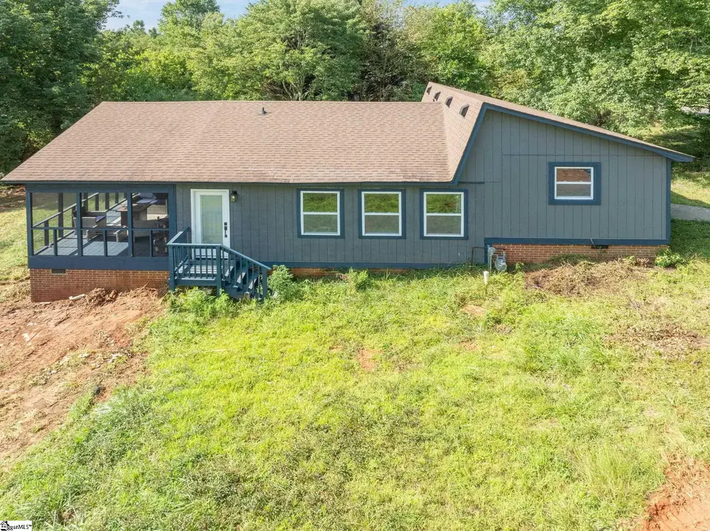 166 Mcjunkin Drive, Pickens