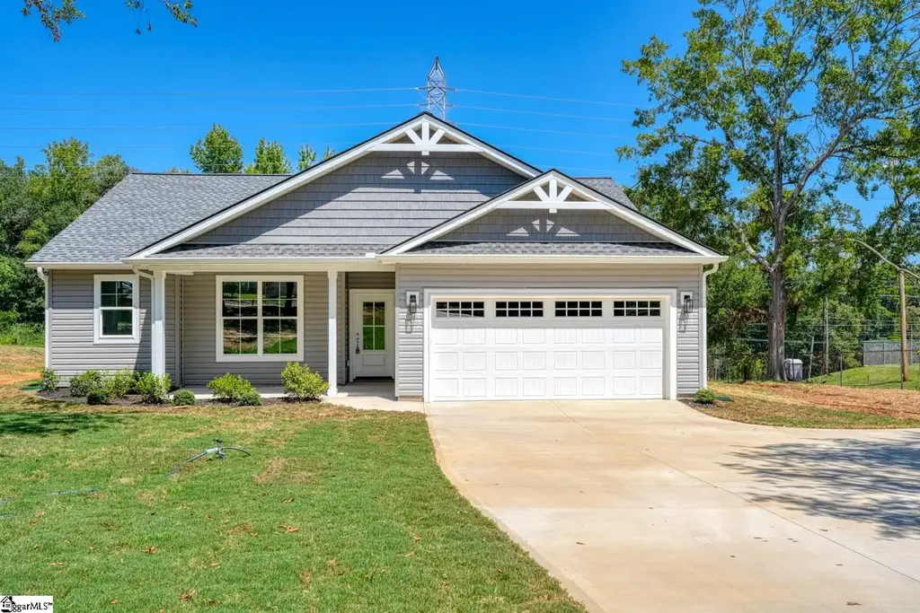 374 E Boundary Drive, Spartanburg