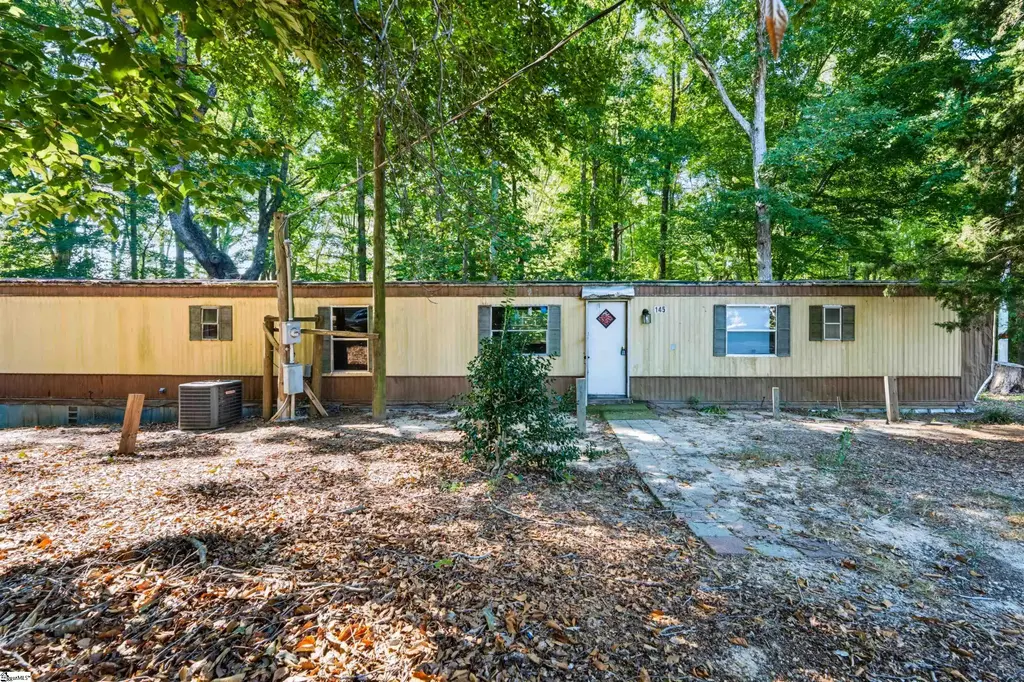 145 Pink Robinson Road, Woodruff