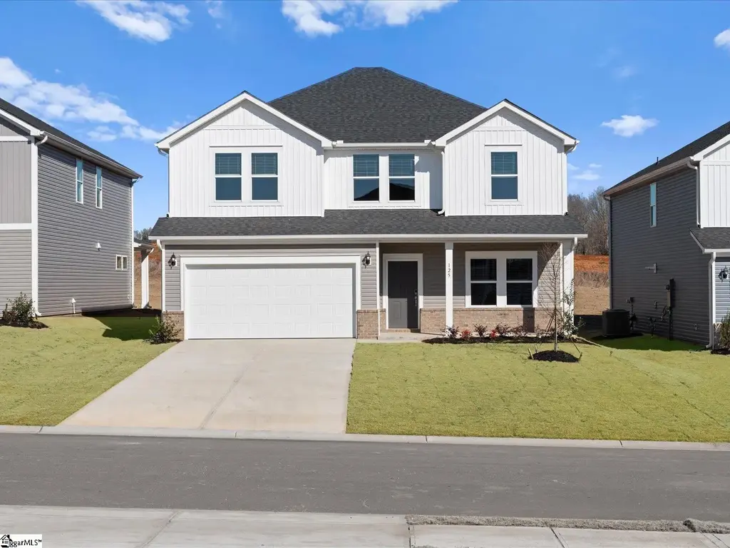411 Ragland Avenue, Greer
