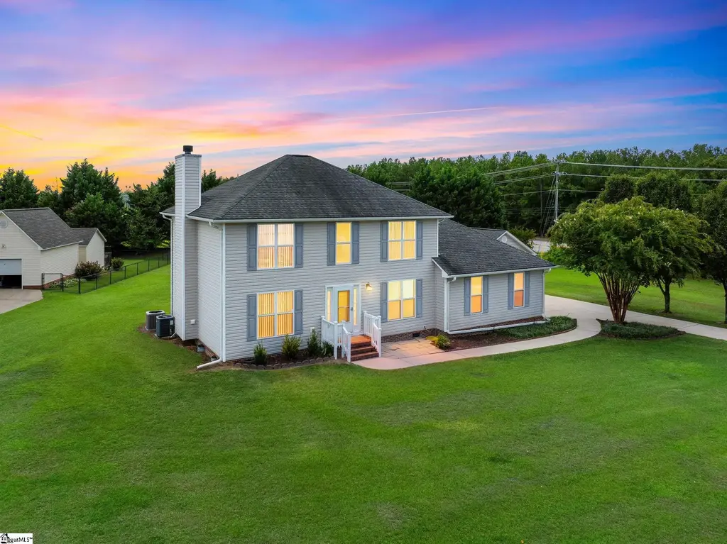104 Bermuda Lane, Inman