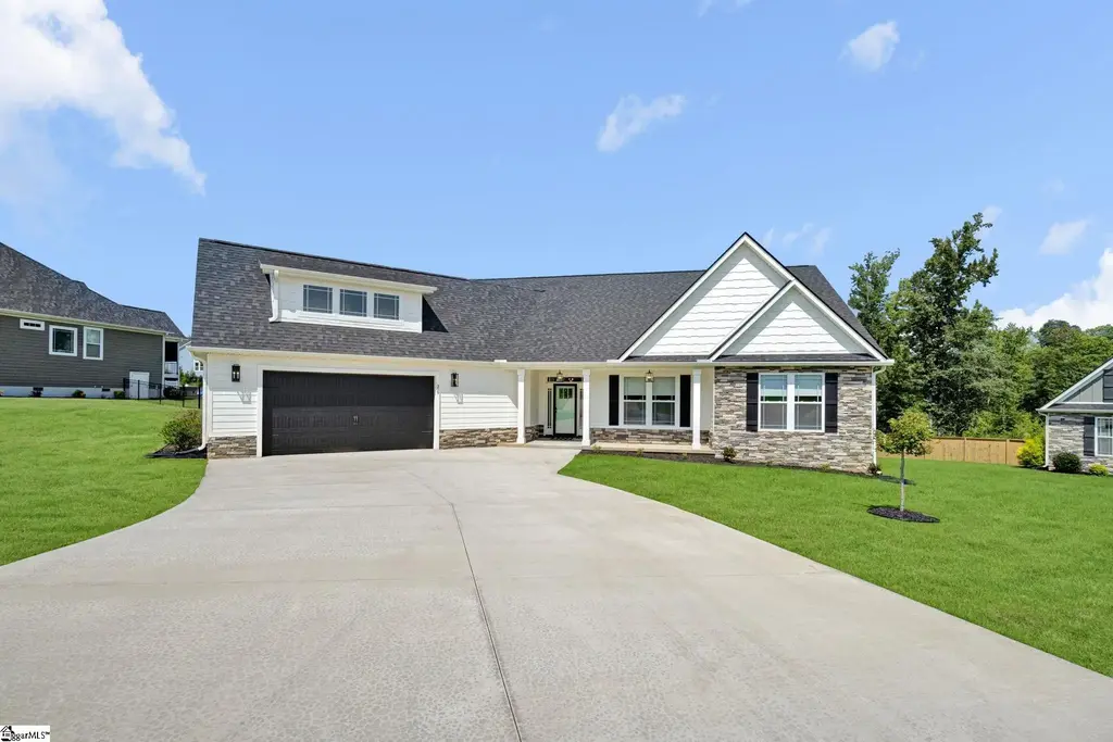 309 Blue Rock Court, Travelers Rest