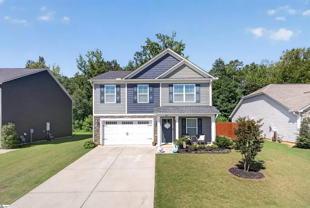 230 Icebow Road, Fountain Inn