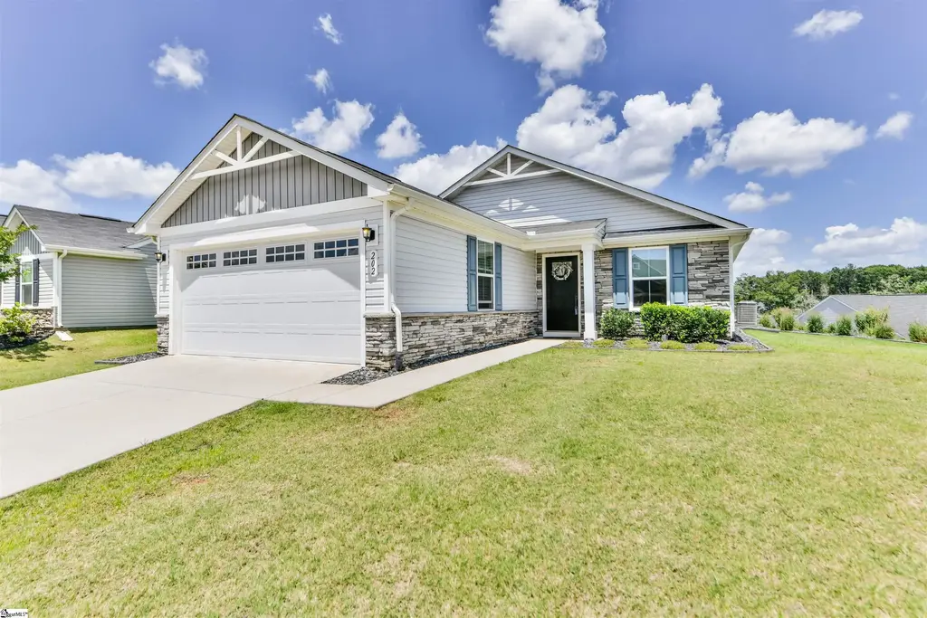 202 Bending Branch Road, Greenville