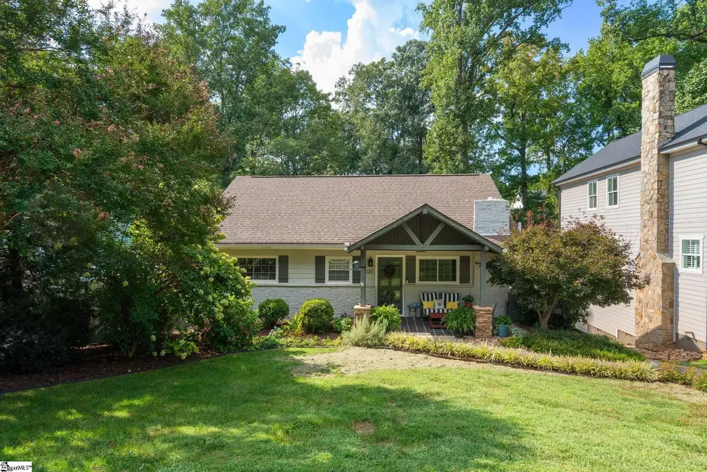 220 Cammer Avenue, Greenville
