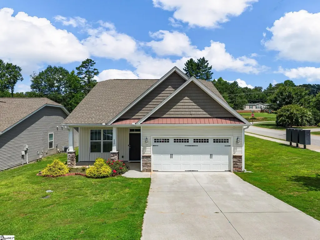 200 Everard Lane, Greer
