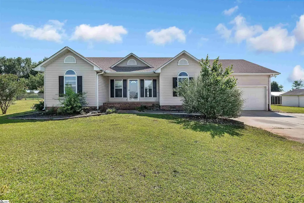 114 Meadowood Drive, Anderson