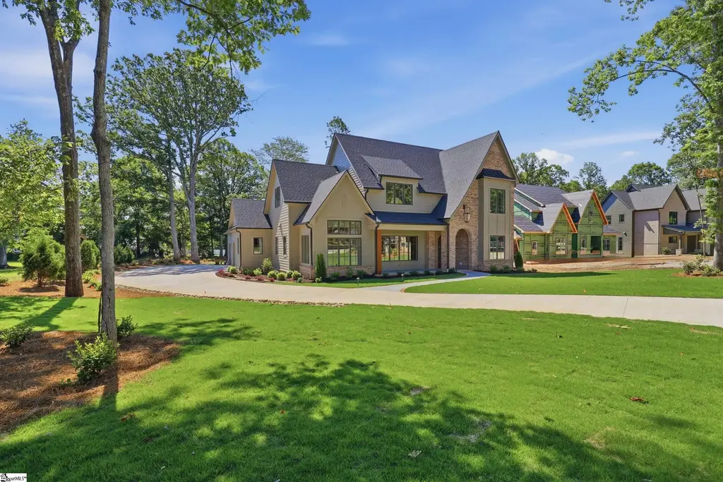 53 Bell Road, Greenville