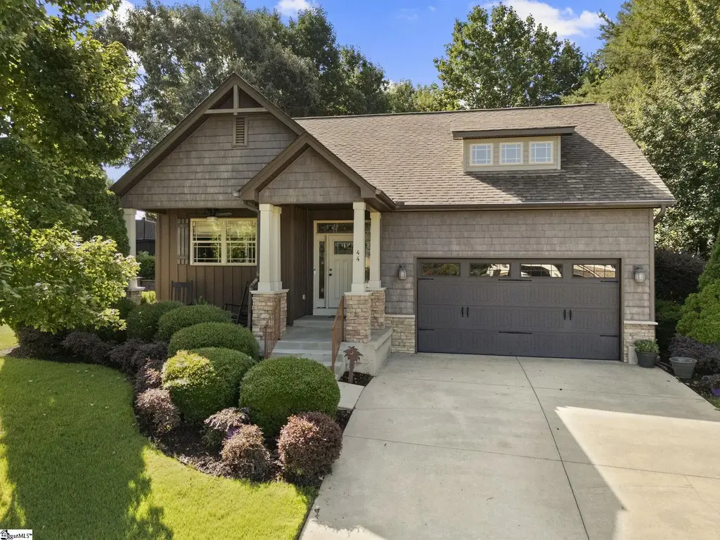 44 Crimson Glory Way, Travelers Rest
