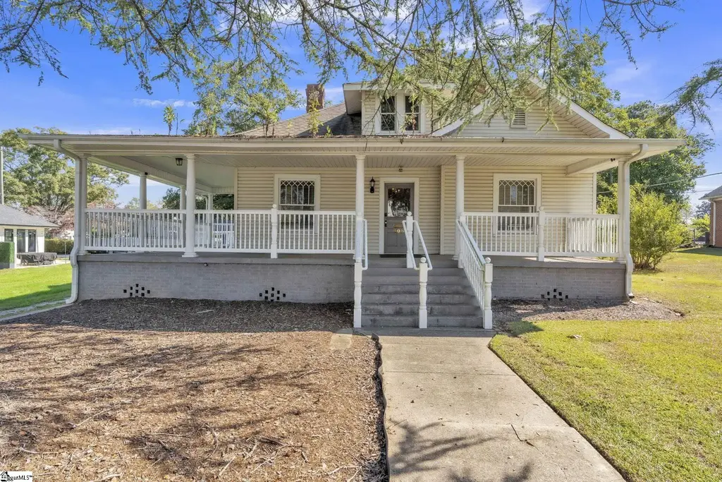 408 N Main Street, Greer
