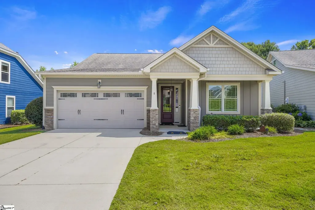 6 Belle Oaks Drive, Simpsonville