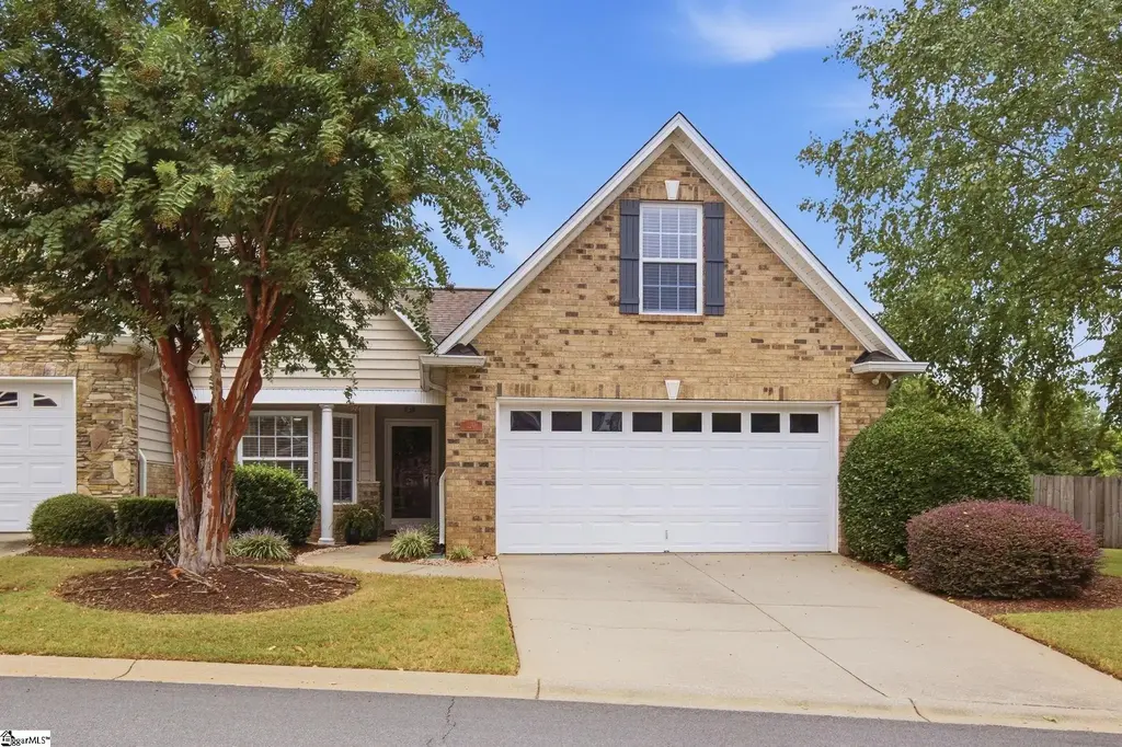 120 Pelham Springs Place, Greenville