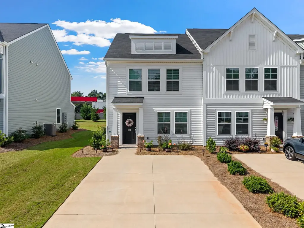 651 Blossom Run Drive, Spartanburg