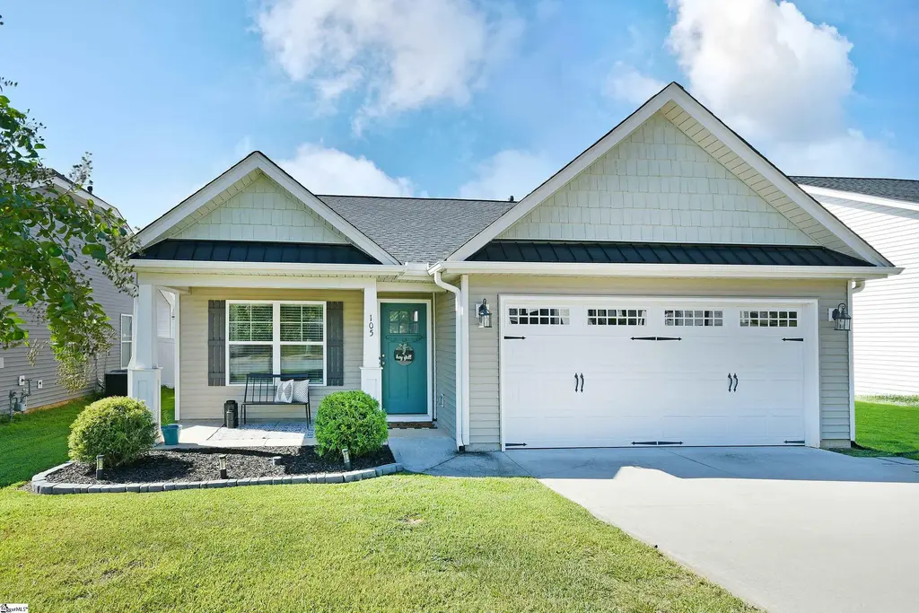 105 Royal Pine Way, Greer