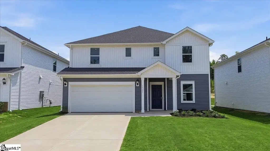 1525 Switchback Circle, Moore