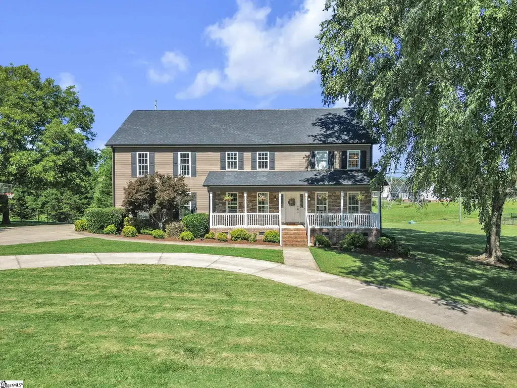108 Silver Ridge Court, Greer