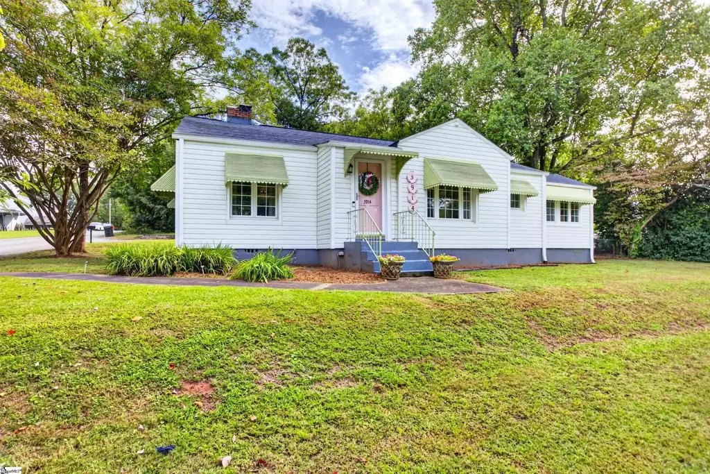3914 Brushy Creek Road, Greer