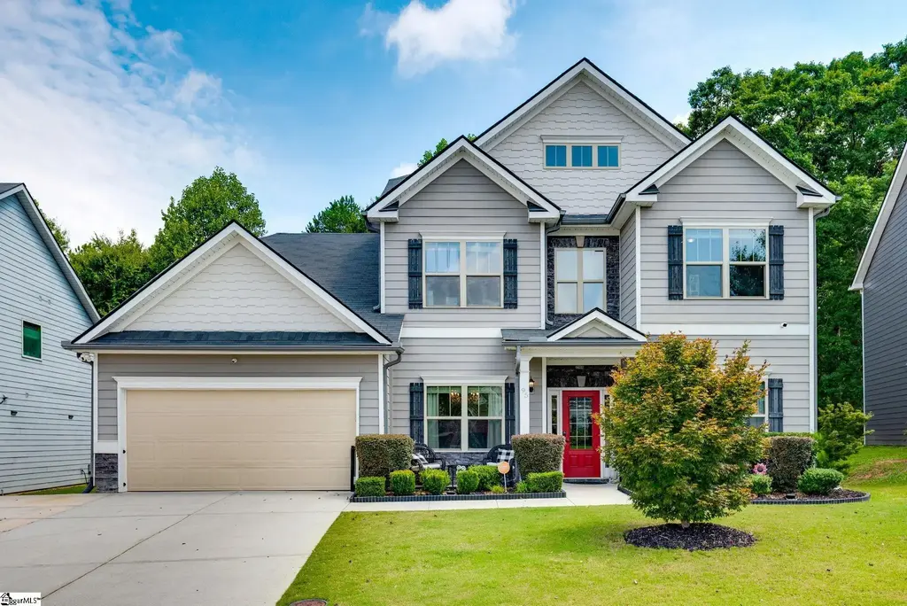 95 Grand River Lane, Simpsonville