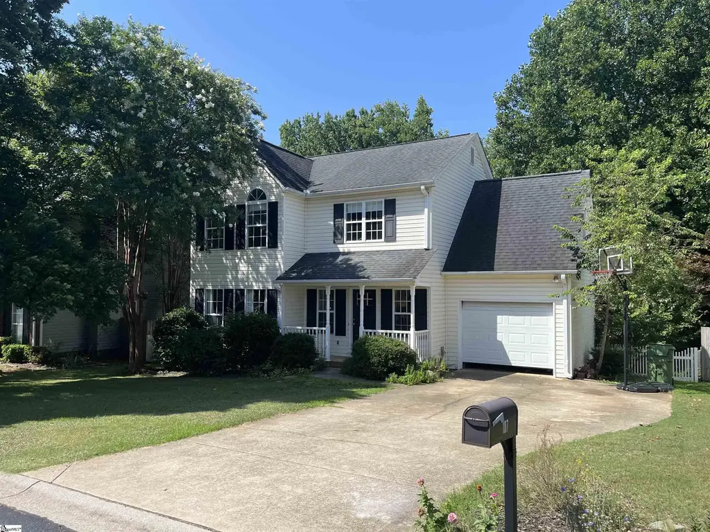 107 Riverside Chase Circle, Greer
