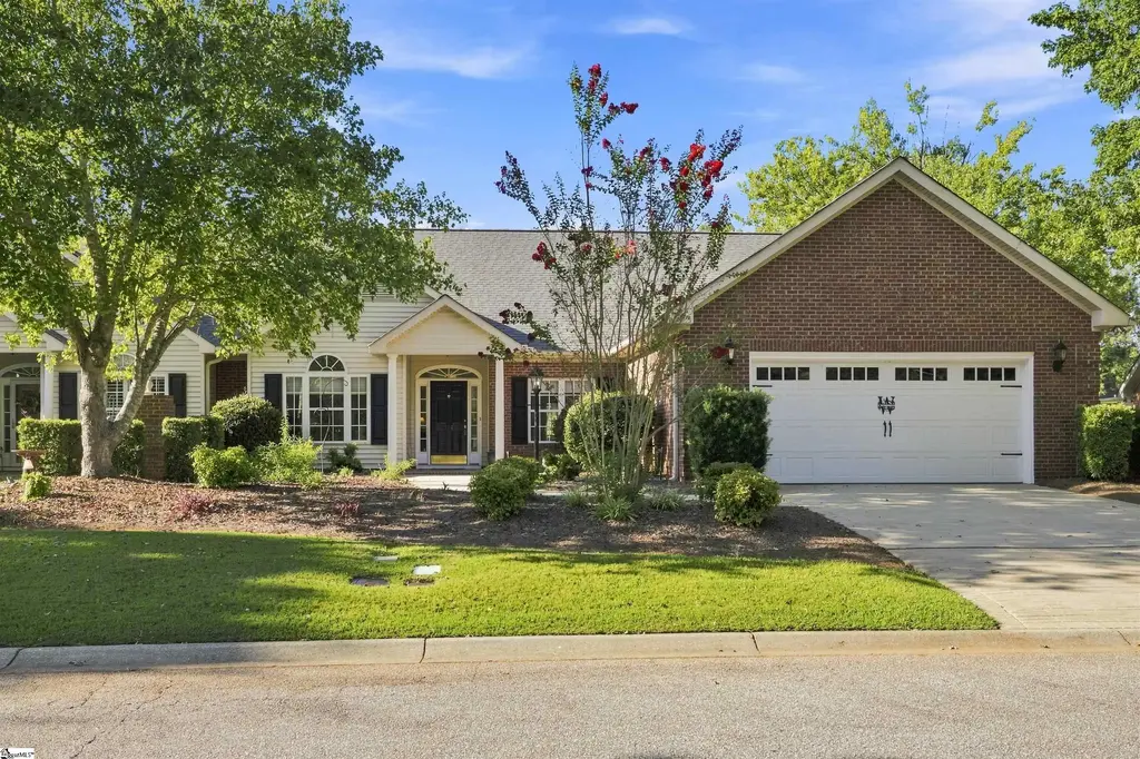 114 Hunters Village Drive, Greenwood
