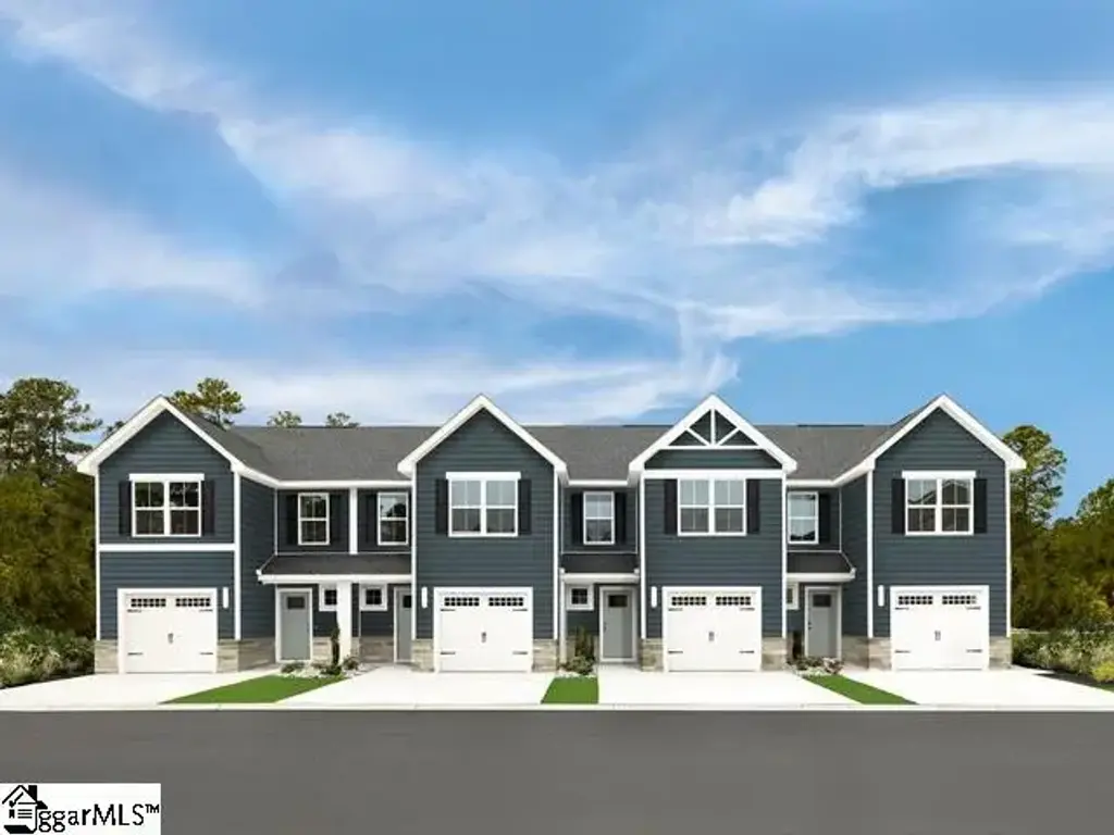 902 Martingale Circle, Fountain Inn