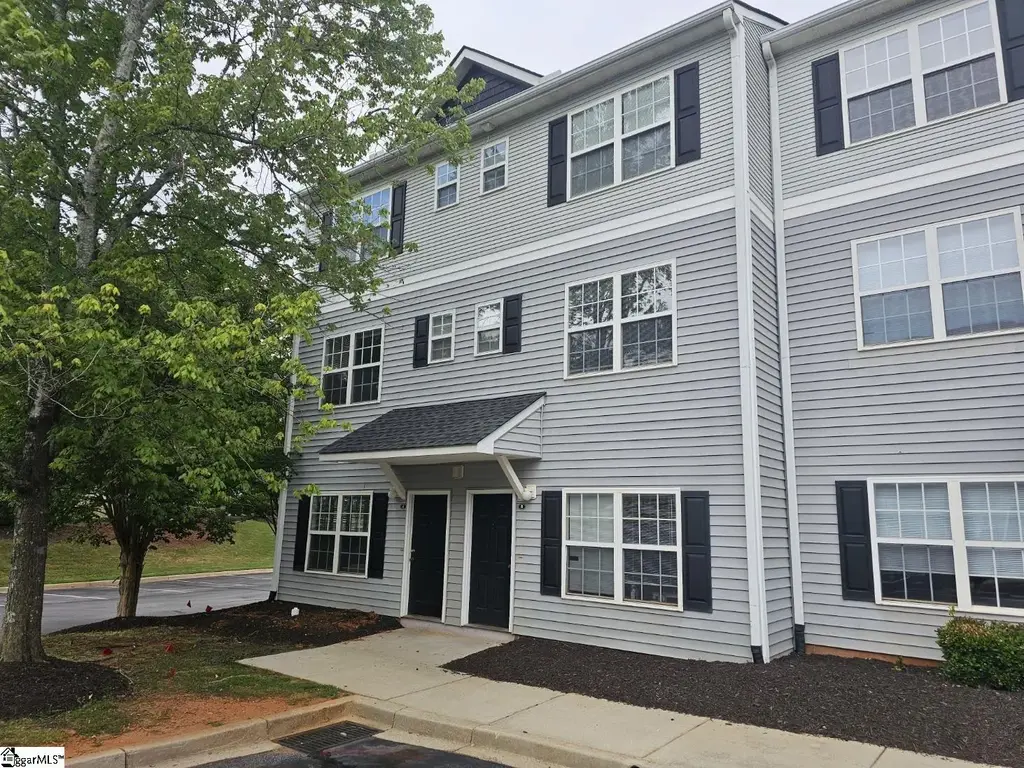 120 University Village Drive, Central
