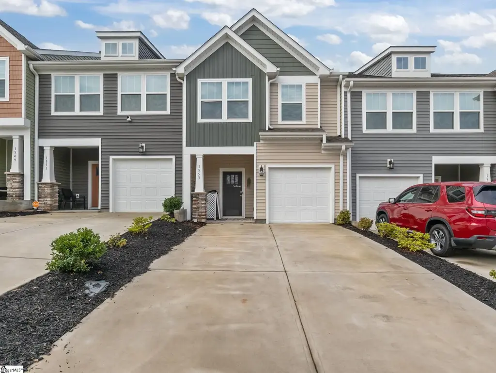 1553 Rivermeade Drive, Moore