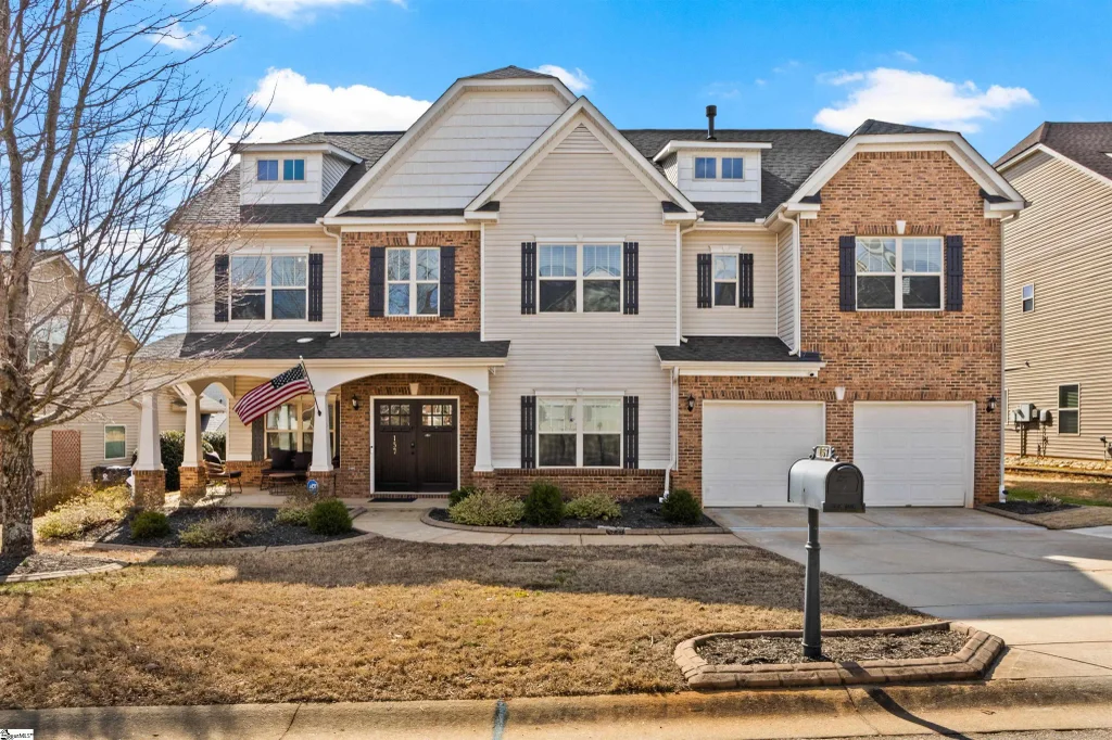 157 Creek Shoals Drive, Simpsonville