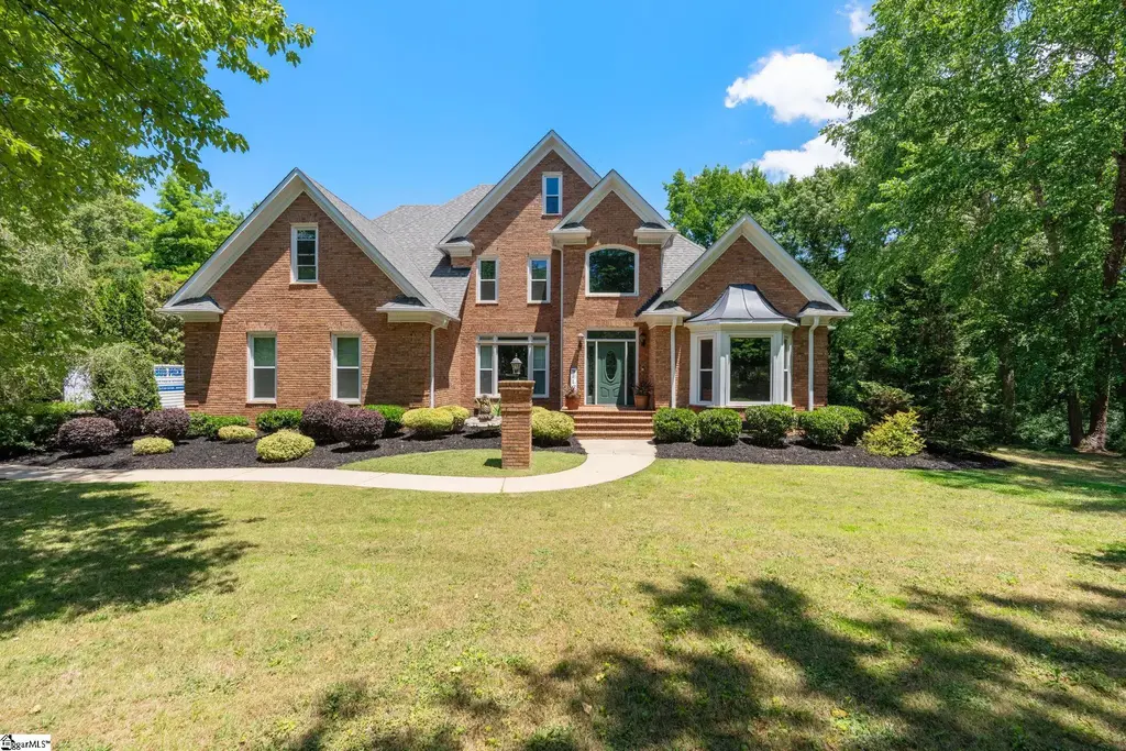 224 Keeneland Way, Greer