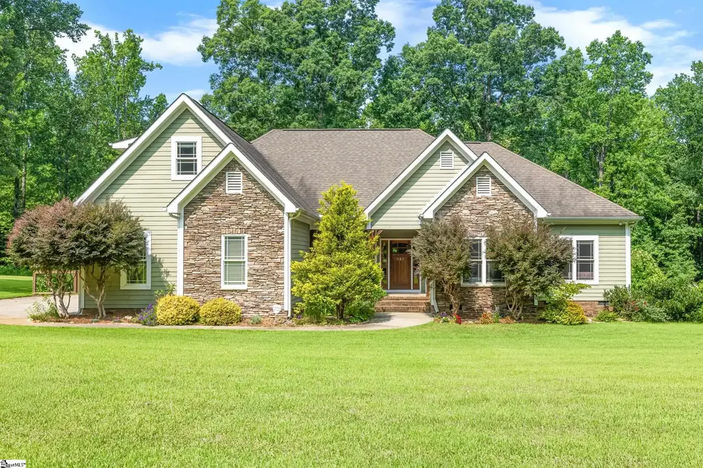157 Pink Dill Mill Road, Greer