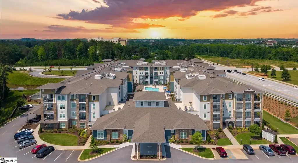 720 Verdae Boulevard, Greenville