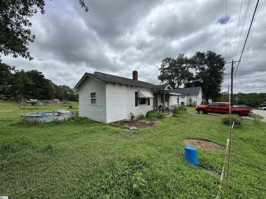 238 Abner Creek Road, Greer