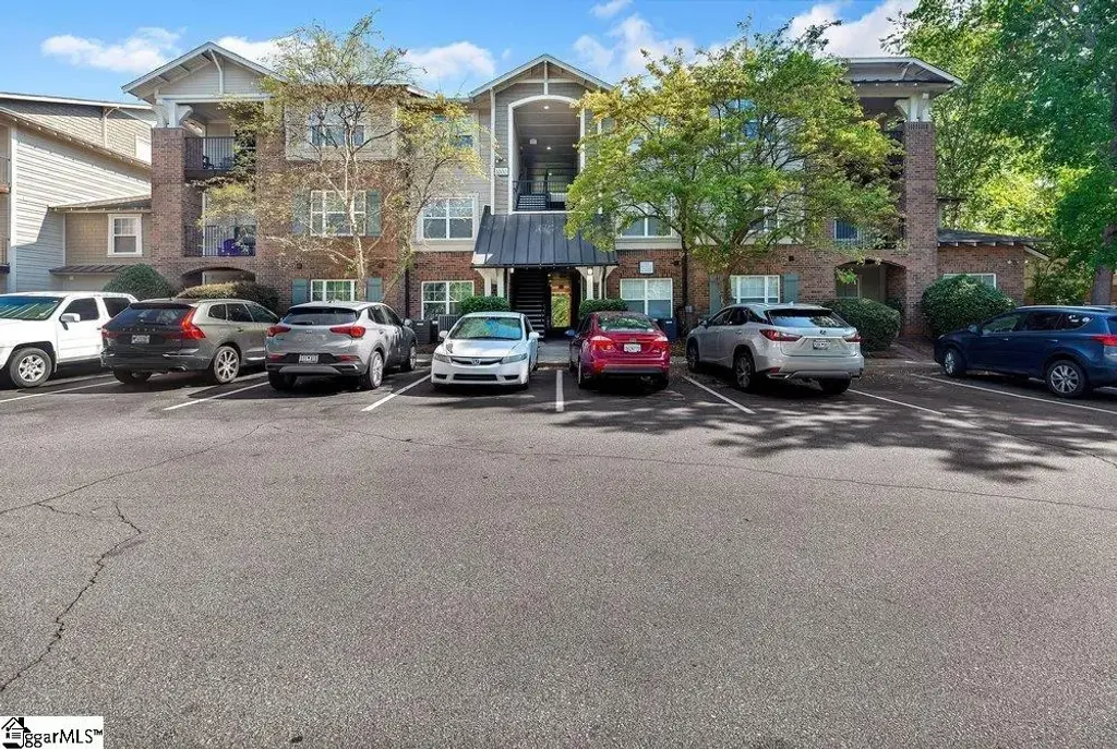 833 Old Greenville Highway, Clemson