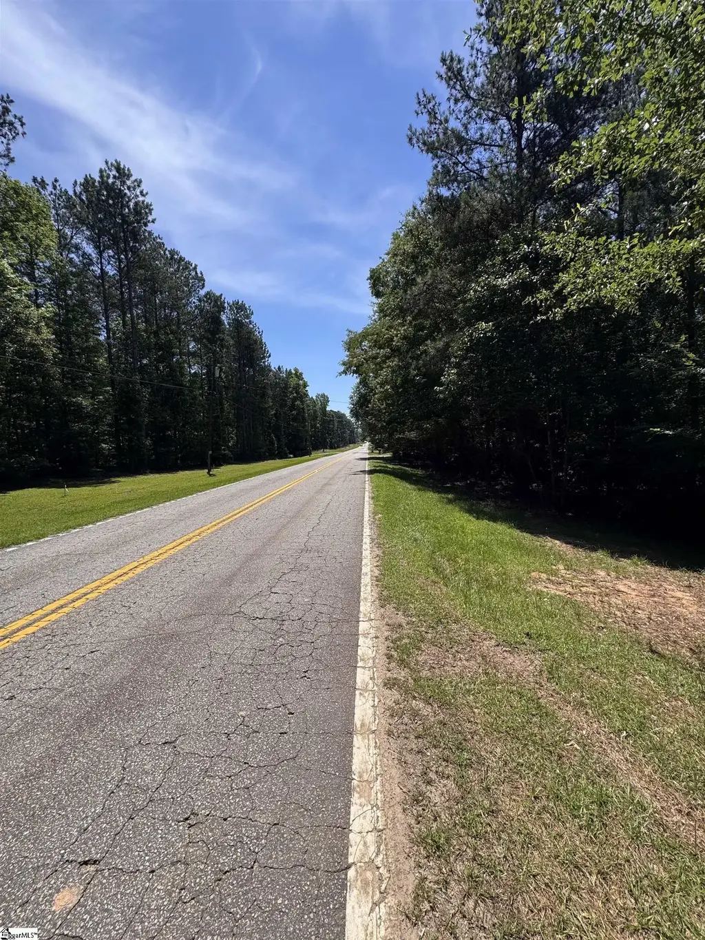 890 Dunklin Bridge Road, Fountain Inn