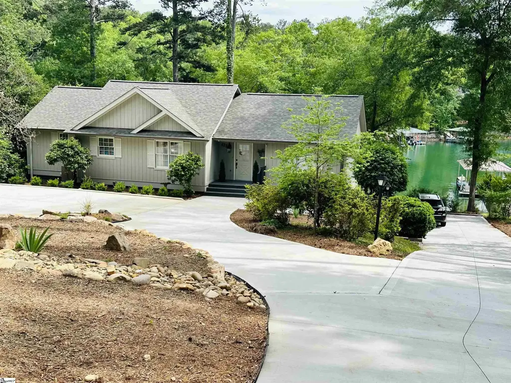 429 Long Reach Drive, Salem