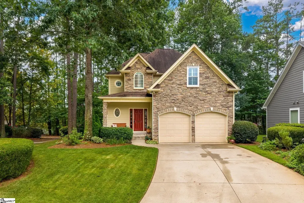 308 Meadow Tree Court, Travelers Rest