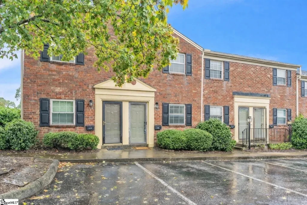 2530 E North Street Unit 11b, Greenville