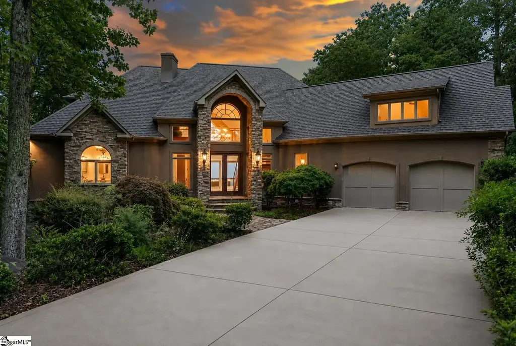 114 High Rock Ridge Drive, Landrum