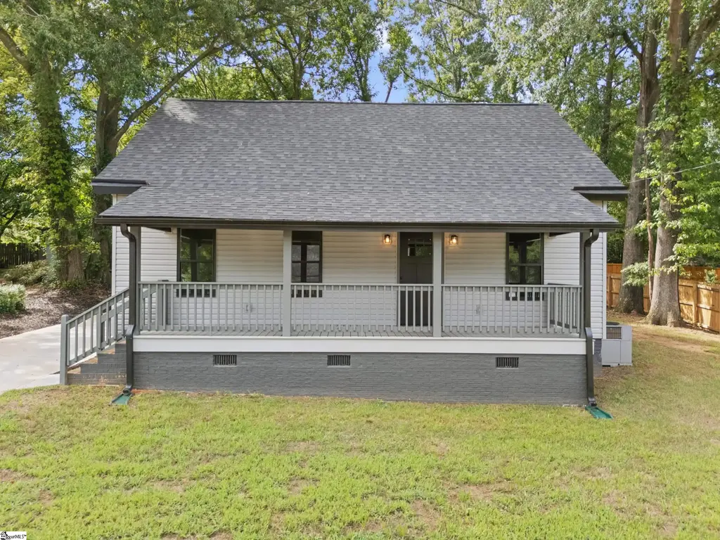 409 W Curtis Street, Simpsonville