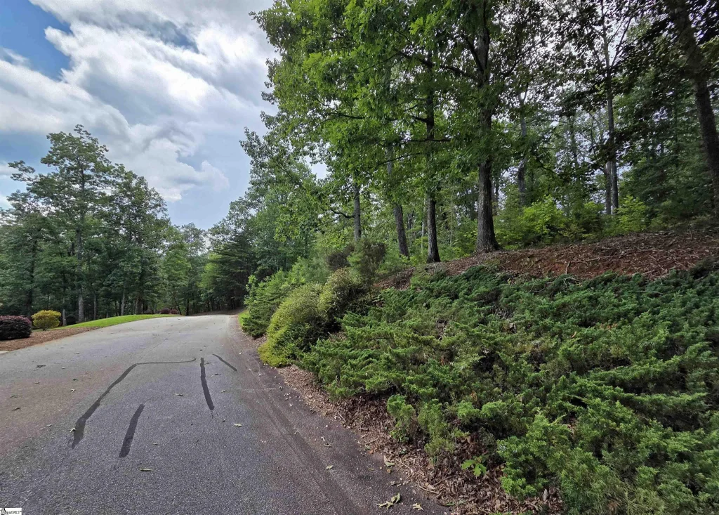 219 Luberon Lane, Travelers Rest