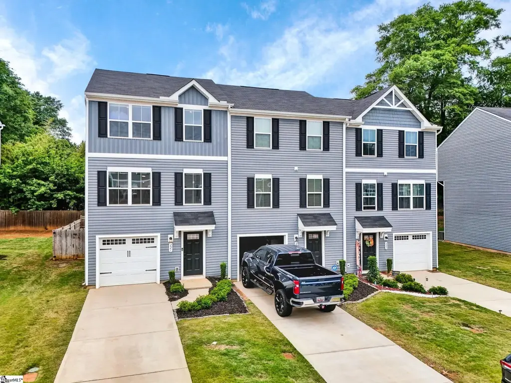 221 Brooklane Court, Easley
