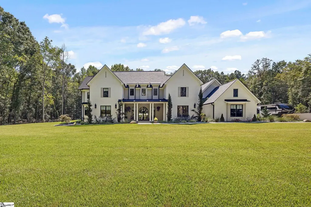 16 Mcgill Road, Taylors