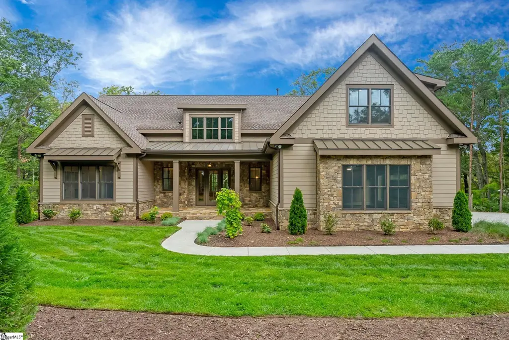 608 Plumley Summit Road, Landrum