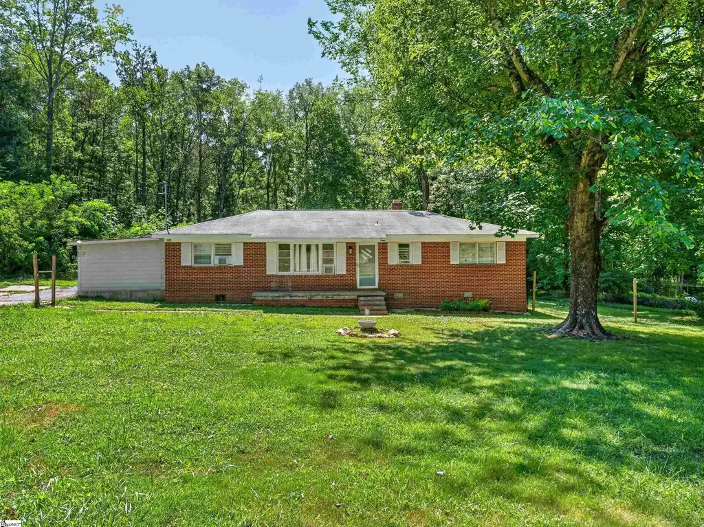 604 Belue Mill Road, Landrum