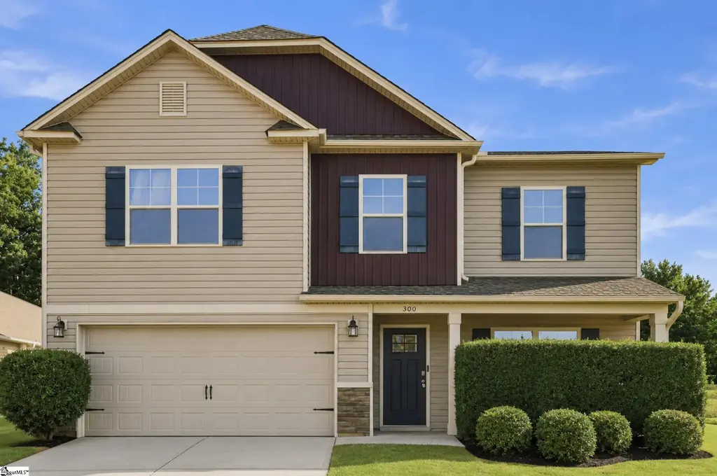 300 Videre Woods Court, Piedmont